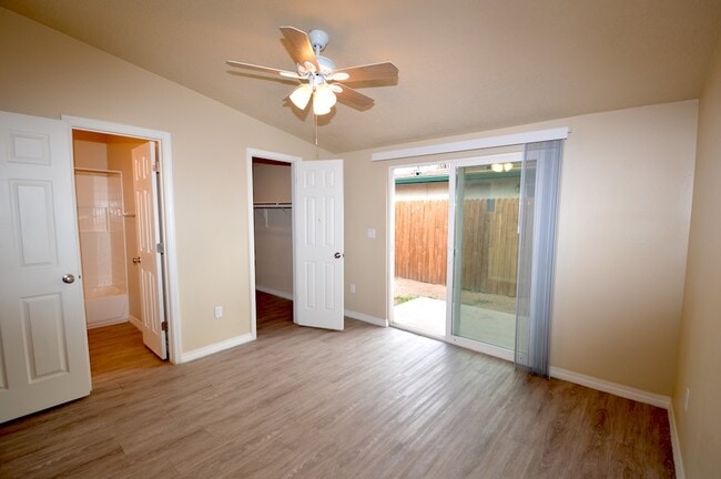 Foto del edificio - 1335 Ortiz Dr SE