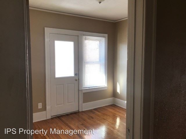 Building Photo - 3 br, 1 bath House - 533 Lakewood
