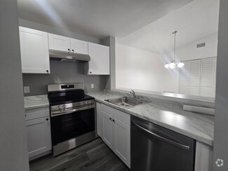 Building Photo - 5232 Via Hacienda Cir