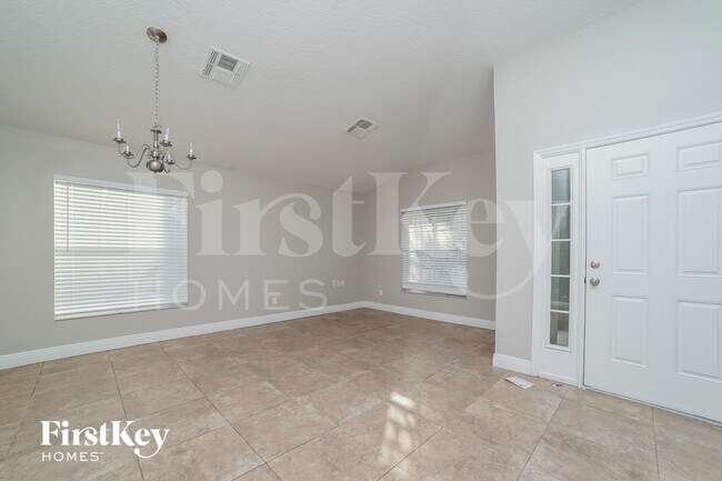 Building Photo - 2630 Sunningdale Dr