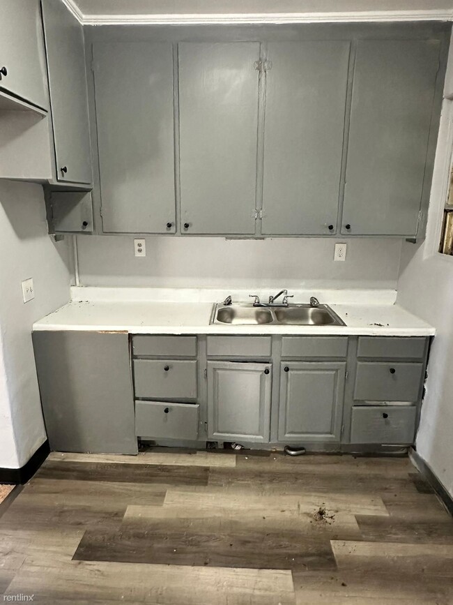 Foto del edificio - 3 br, 1 bath House - 20 Burgess Court