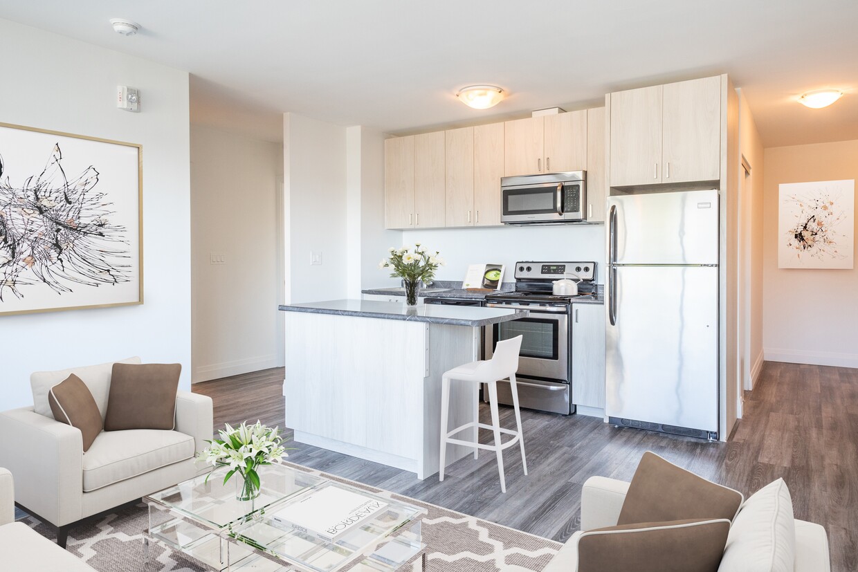 Photo principale - *THREE MONTHS FREE RENT* Rental Close to U...