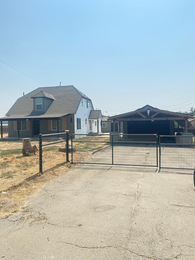 Building Photo - 3554 Beckwith Rd