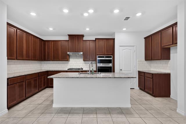 Building Photo - 3681 Keechi Creek Dr