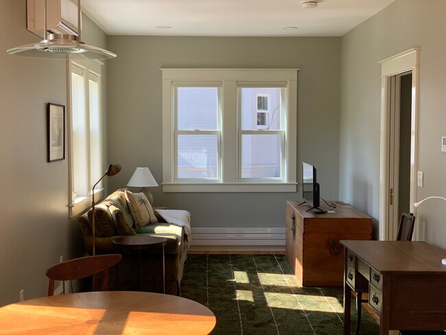 Living Room - 17 Prospect St