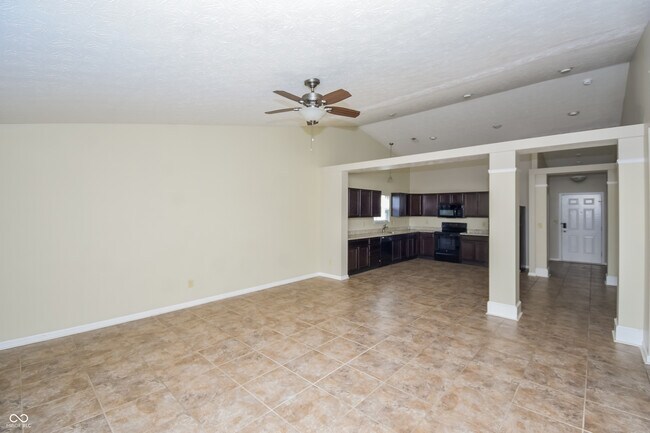 Building Photo - 2220 Rossington Ln