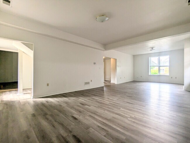 Foto del edificio - 5552 Black St