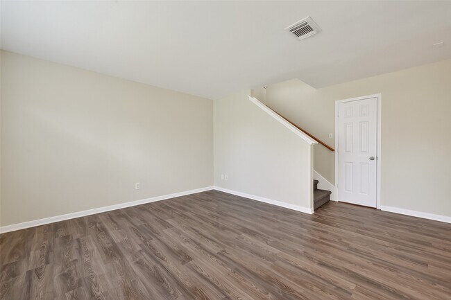 Foto del edificio - 7351 Parkland Manor Dr