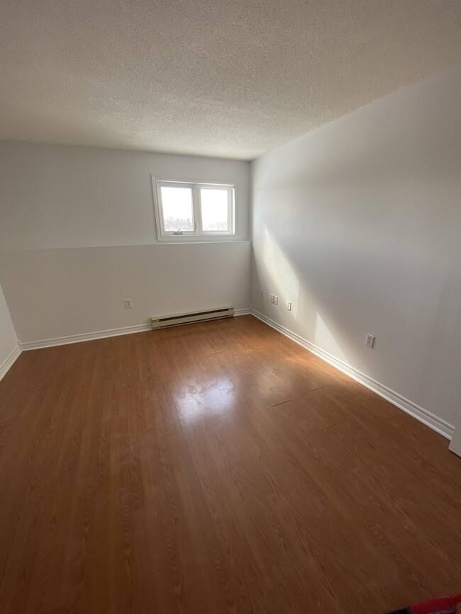 Building Photo - 3700 John Parr Dr