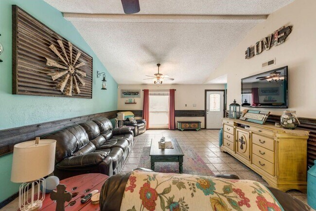 Foto del edificio - 710 Bowie St