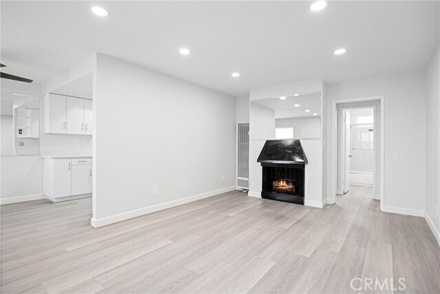 Building Photo - 114 10th St