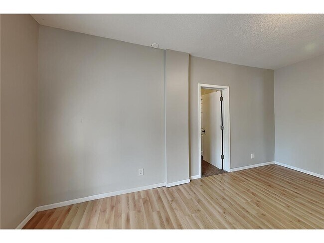 Building Photo - 4748 W 125th St