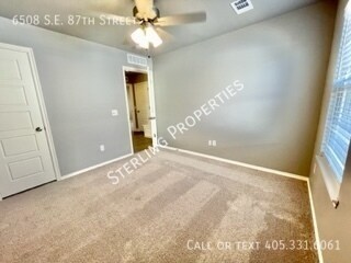 Foto del edificio - 6508 SE 87th St