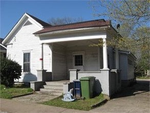 Building Photo - 229 N 9th St