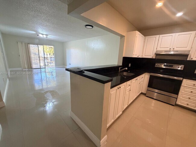 Building Photo - 11925 NE 2nd Ave