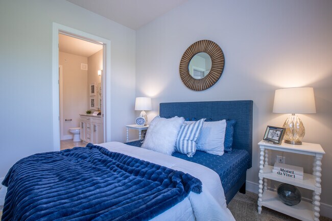 Main Bedroom - The Elle on Lockwood