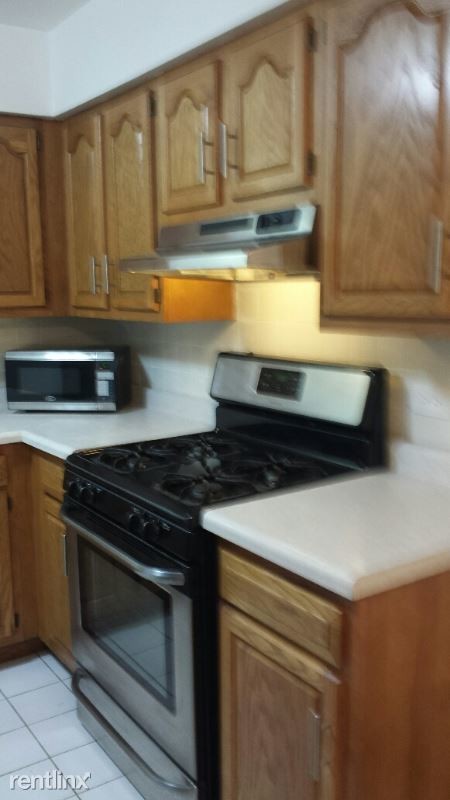 Foto principal - 4829 W Engle Rd