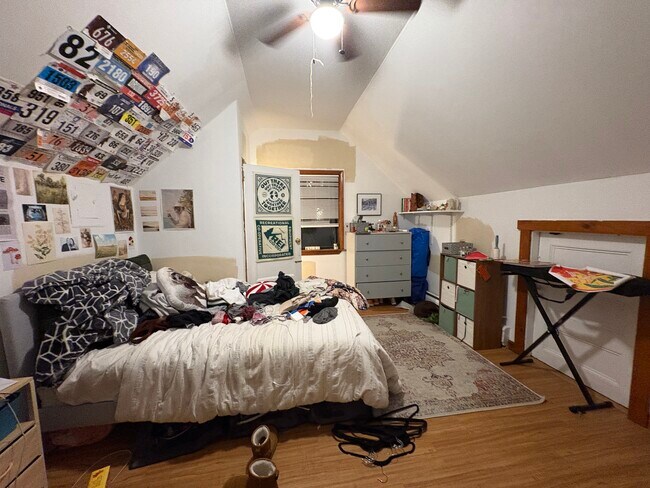 Foto del edificio - 72 Hillside St