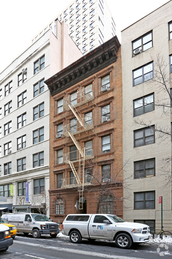 Foto principal - 35 West 65th Street