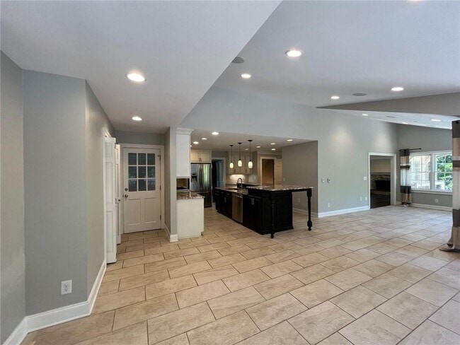 Building Photo - 2237 Chimney Springs Dr