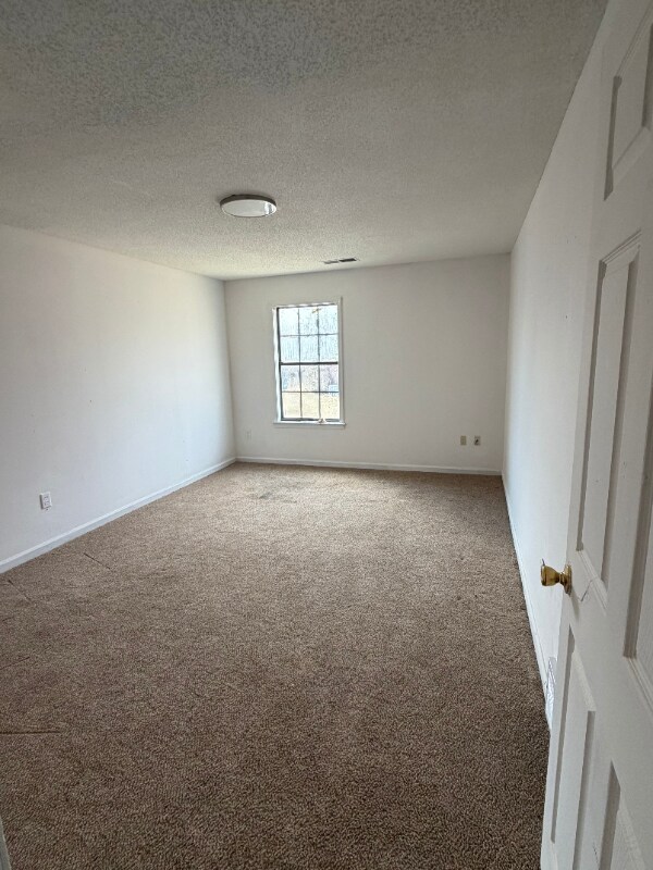 Building Photo - 6001 Hickory Cove