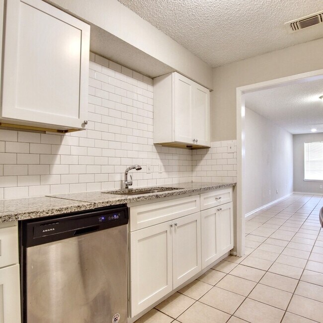 Foto del edificio - 1722 Fitzgerald Ct
