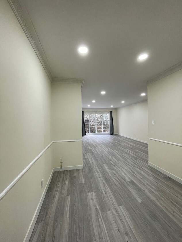 Foto principal - 3905 W 4th St