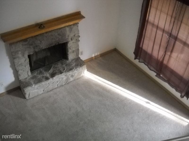 Building Photo - 2 br, 1 bath Condo - 3183 Valley Farms Rd