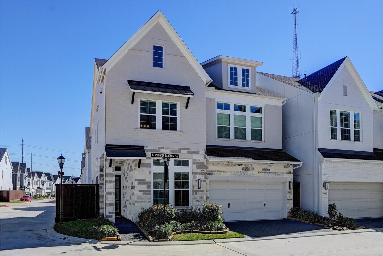 Foto principal - 3603 Kensington Gdns Ln