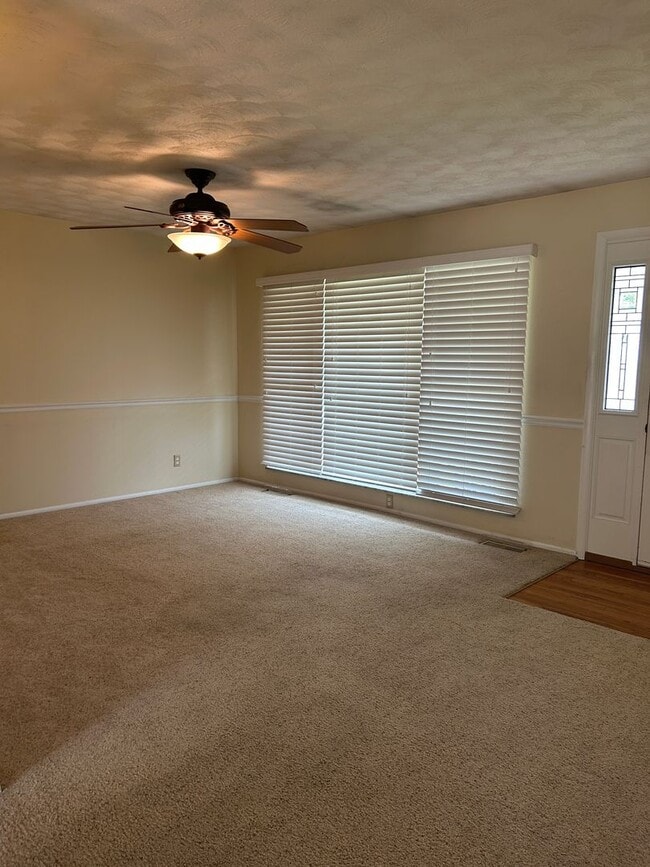 Building Photo - Charming 3 bedroom Home for Rent in Floris...