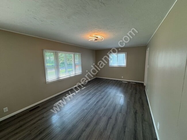 Building Photo - 1154 Melbourne Dr