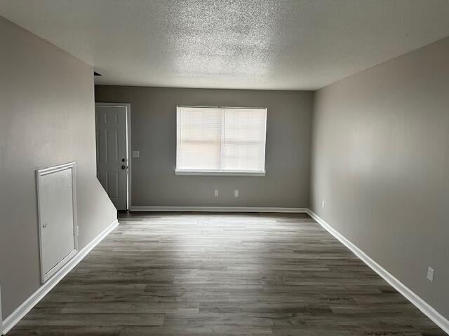 Foto del edificio - 705 Gale Dr NE