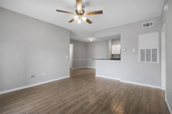 Building Photo - 14316 Fredricksburg Dr