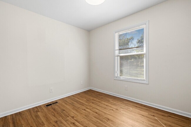 Building Photo - 306 Ave B
