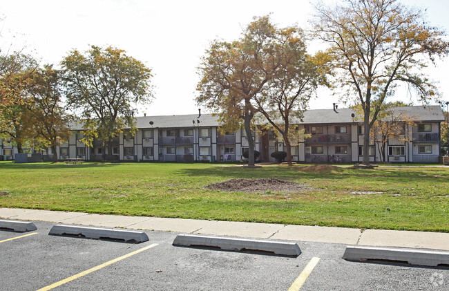 Building Photo - LeClaire Station Apartments