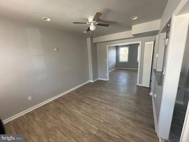 Building Photo - 3607 Erdman Ave