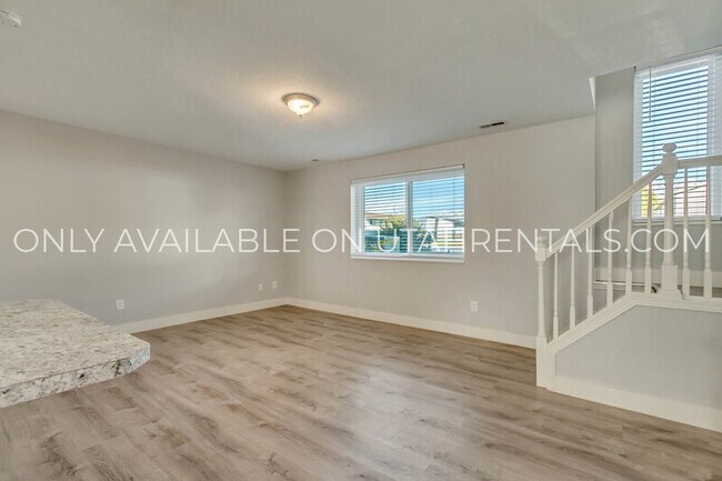 Foto del edificio - 1731 W Garden Dr