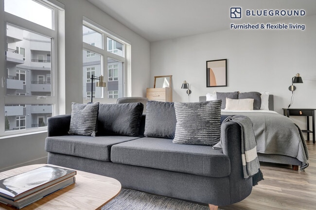 Building Photo - 3093 Broadway-FL5-ID698