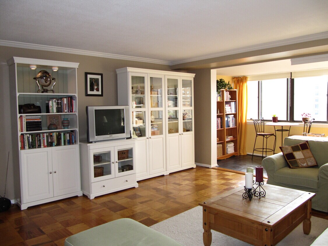 Foto principal - 2 Hawthorne Pl