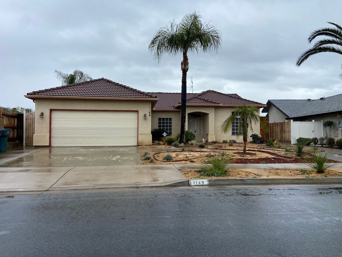 Tulare home Available Now! House Rental in Tulare, CA