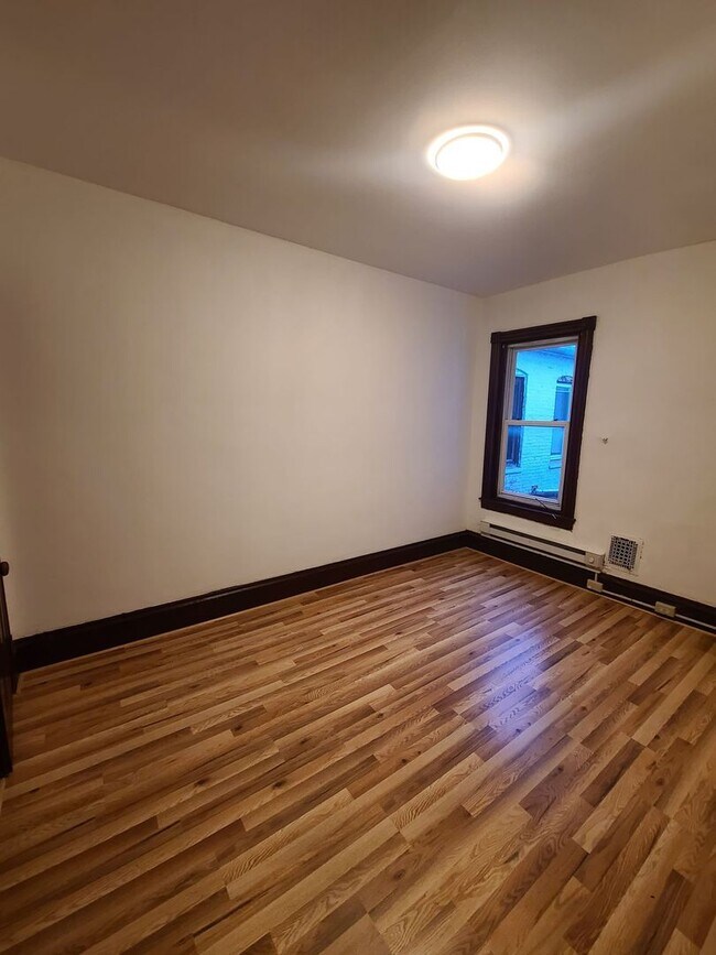 Foto del edificio - 5 bedroom house