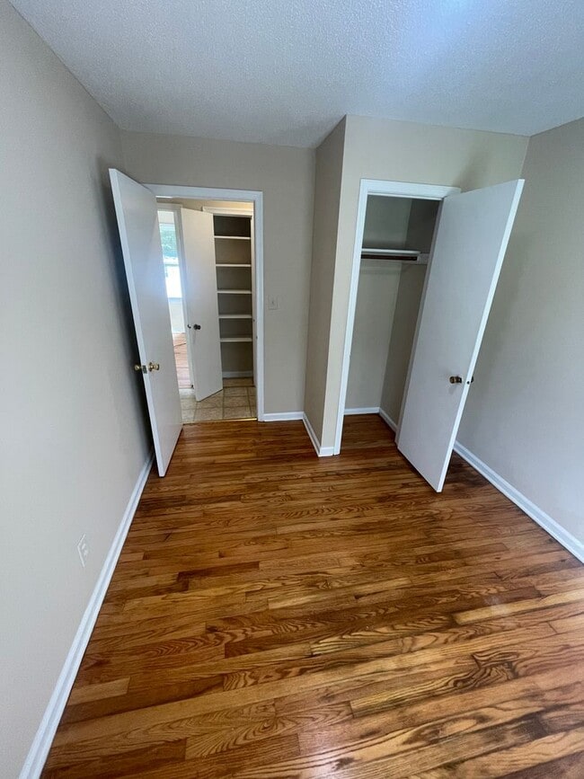 Building Photo - 3 bd 1 ba ranch house
