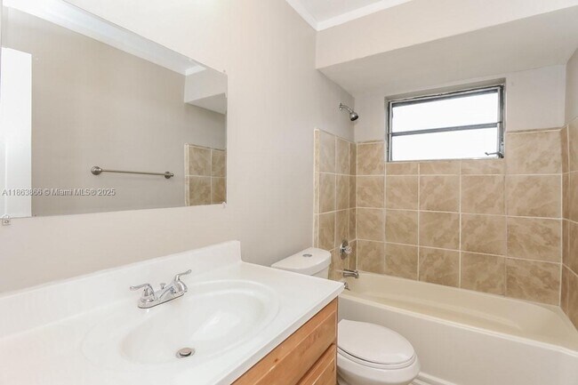 Foto del edificio - 8640 NW 25th St