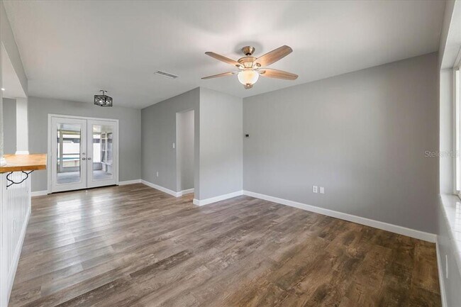 Building Photo - 6012 Flora Terrace
