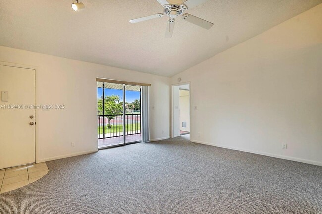 Building Photo - 6568 Chasewood Dr