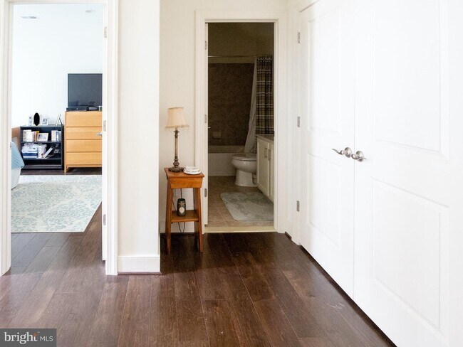 Foto del edificio - 727 Crown Park Ave