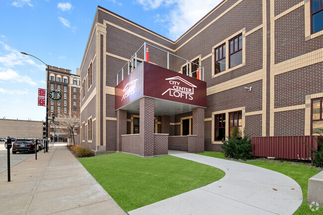 Main Entrance - City Center Lofts