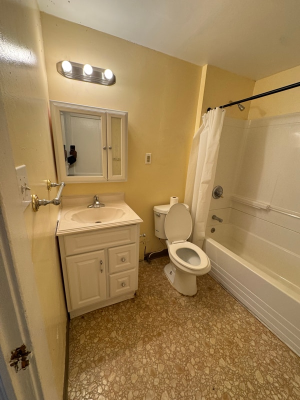 Foto del edificio - 1459 E 134th St