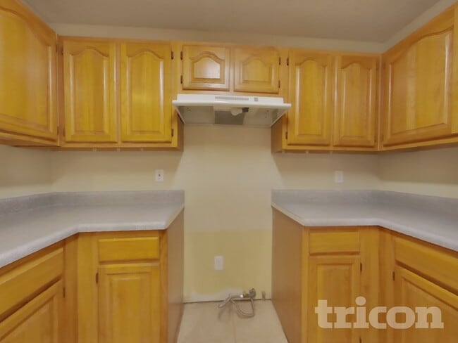 Building Photo - 3853 Sunview Dr NW
