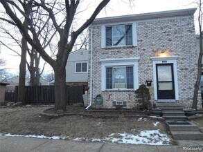 Building Photo - 2130 Wickham St